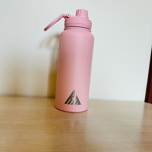 32 oz Stainless Steel Water Container with Magnetic Phone Holder, - Picture 1 of 4